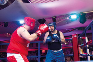 Matthew and Gary go toe-to-toe to raise money for Cancer Research UK