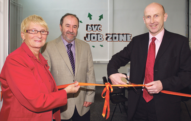 Dearne Valley College open new ‘Job Zone’ Dearne Valley College open new ‘Job Zone’