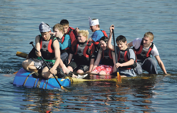 Doncaster College students make a splash Doncaster College students make a splash