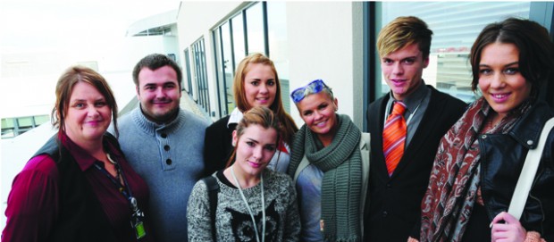Pop star joins mental wellbeing week Pop star joins mental wellbeing week