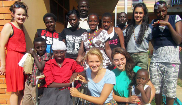 Young volunteers travel to Uganda to help Aids and cancer patients Young volunteers travel to Uganda to help Aids and cancer patients