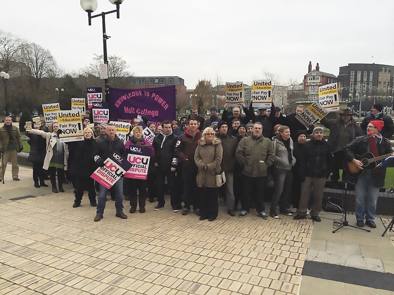 Hull College strike postponed following ‘positive talks’ Hull College strike postponed following ‘positive talks’