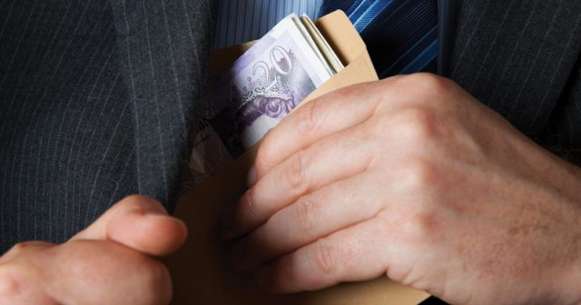 Broker offered 3aaa staff £200 for apprentice referrals – but admits it was a 'bad idea' Broker offered 3aaa staff £200 for apprentice referrals – but admits it was a 'bad idea'
