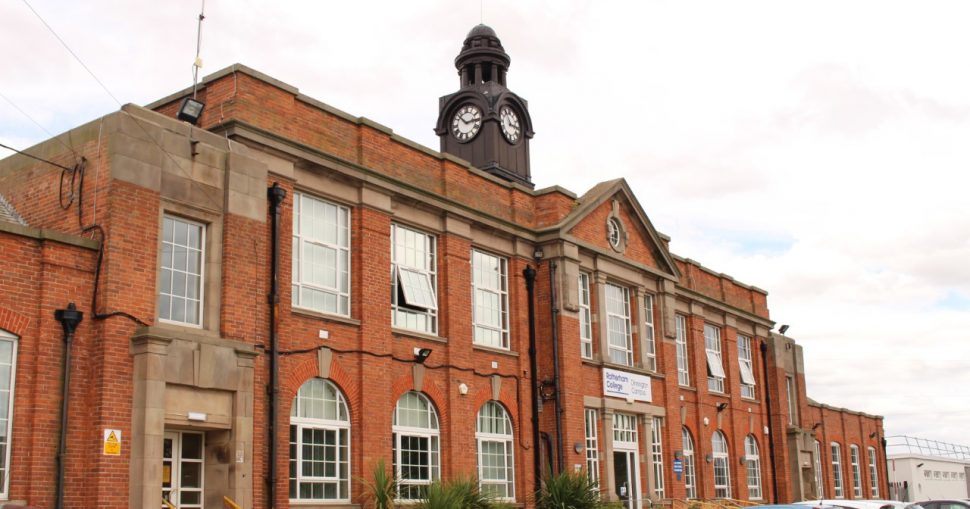Controversial closure plans to go ahead for college campus Controversial closure plans to go ahead for college campus