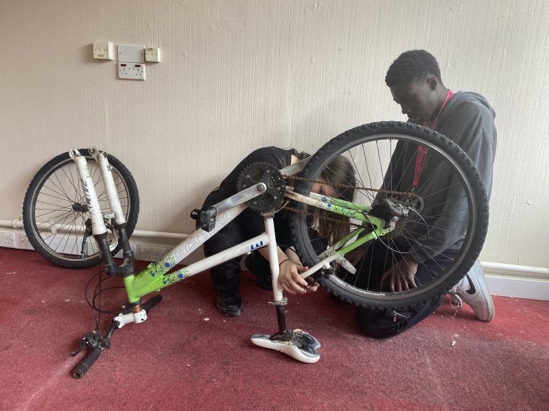 good for me good for fe Newark Colleges bike repair project | FE Week
