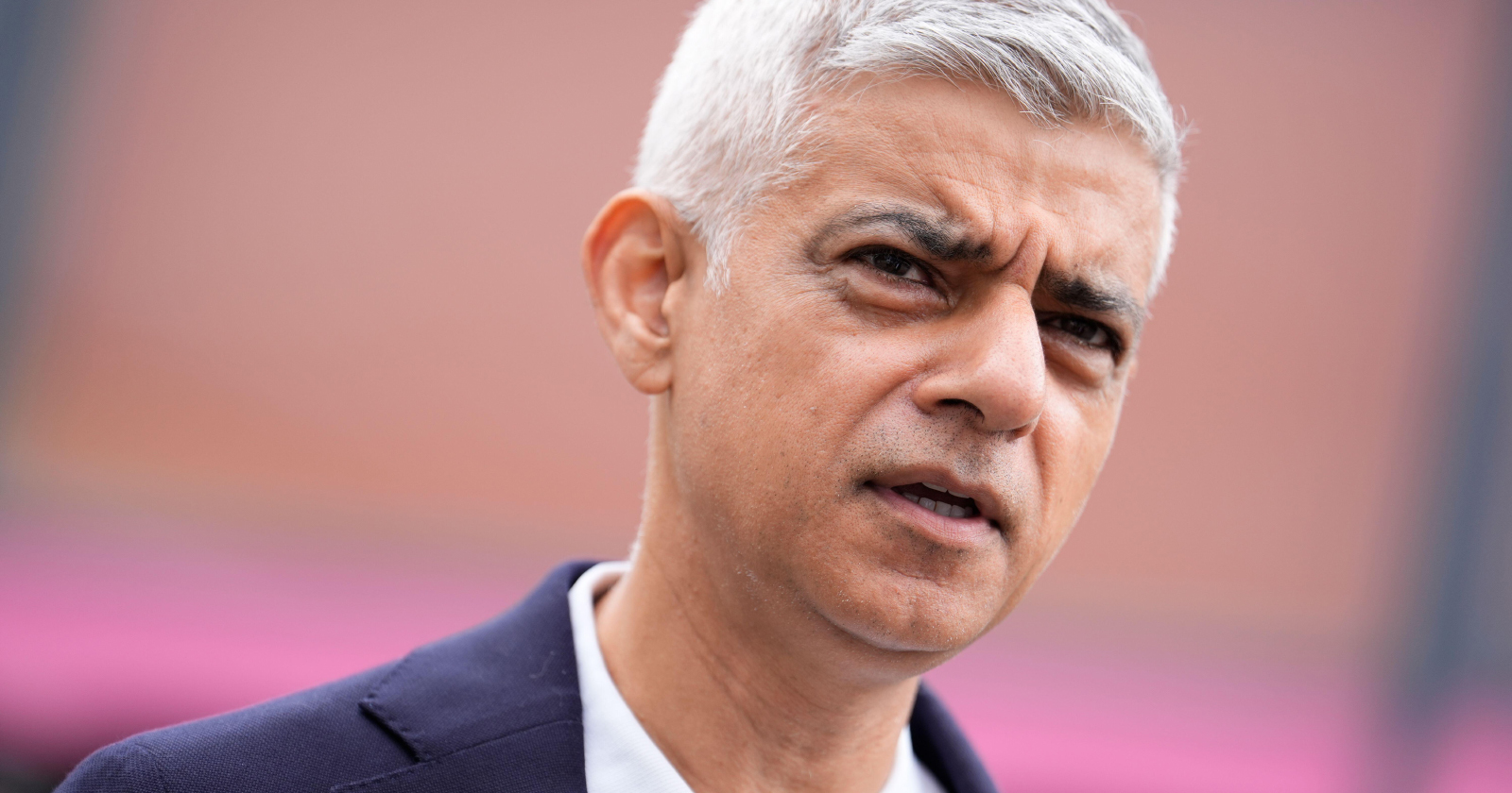 Khan puts business bosses in skills driving seat