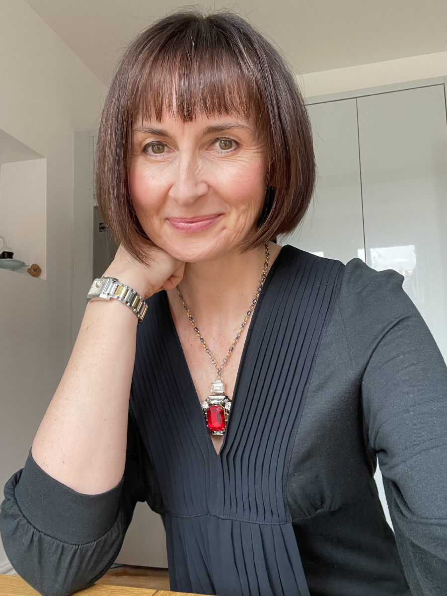 Headshot of Tina Renshaw