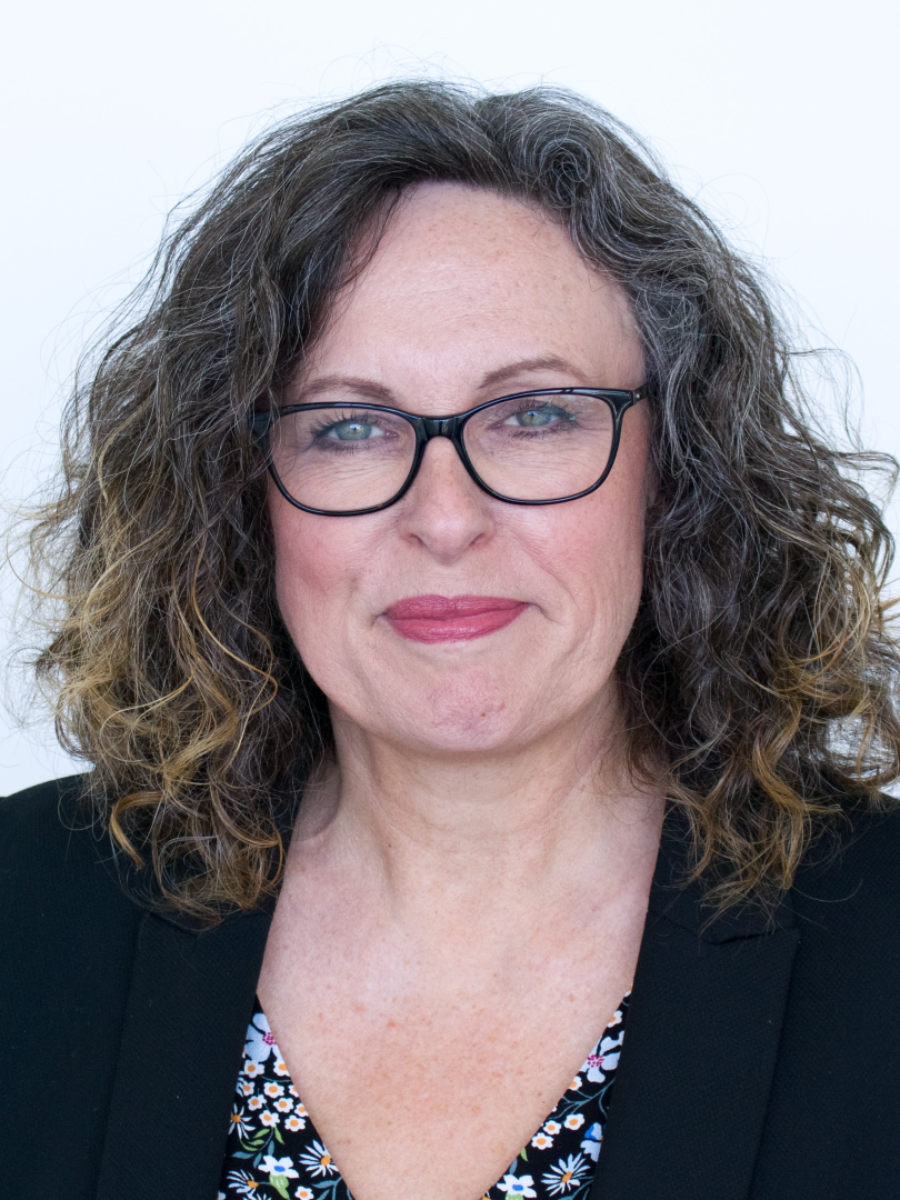 Headshot of Julie Hyde