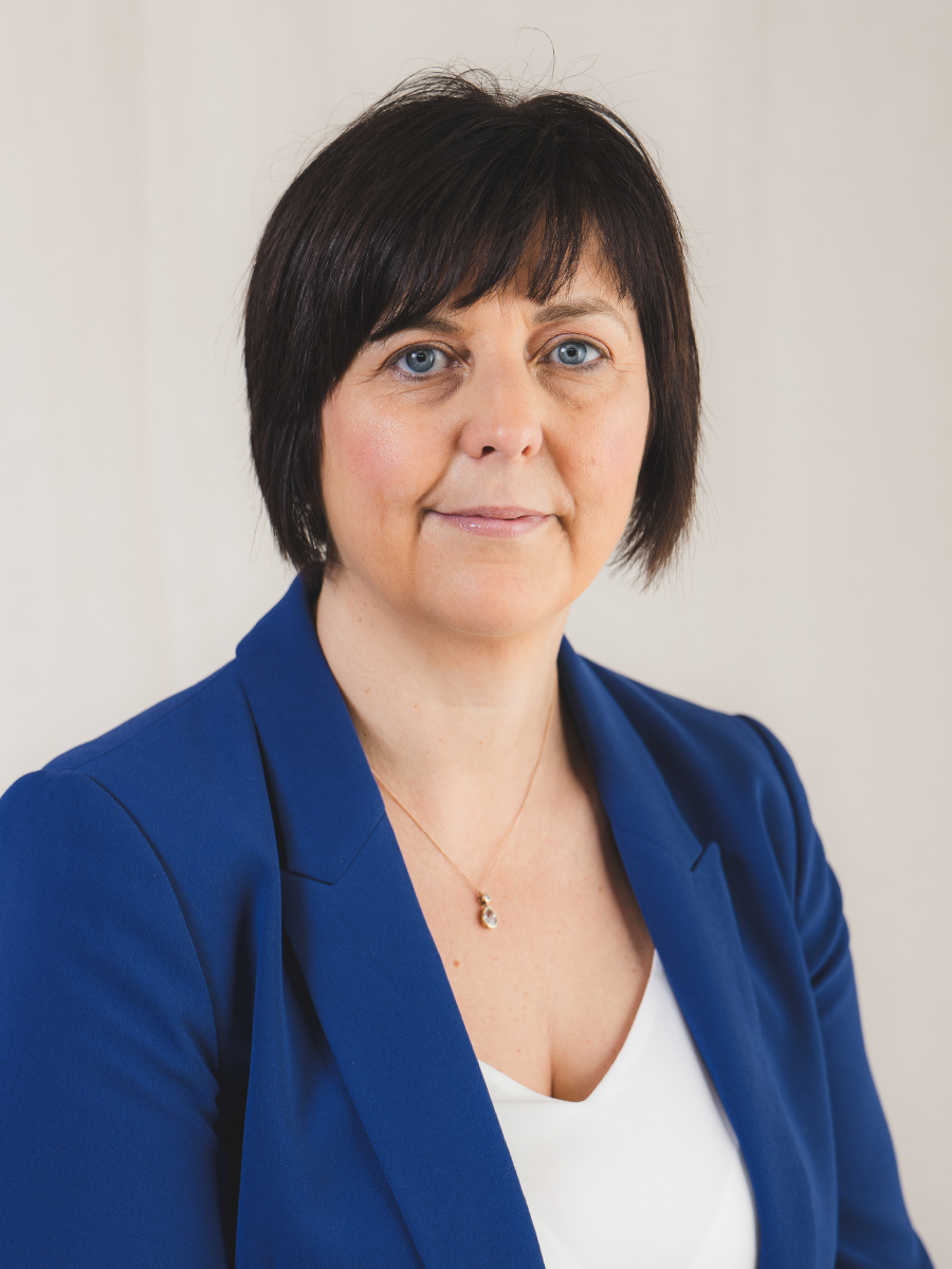 Headshot of Laura-Jane Rawlings