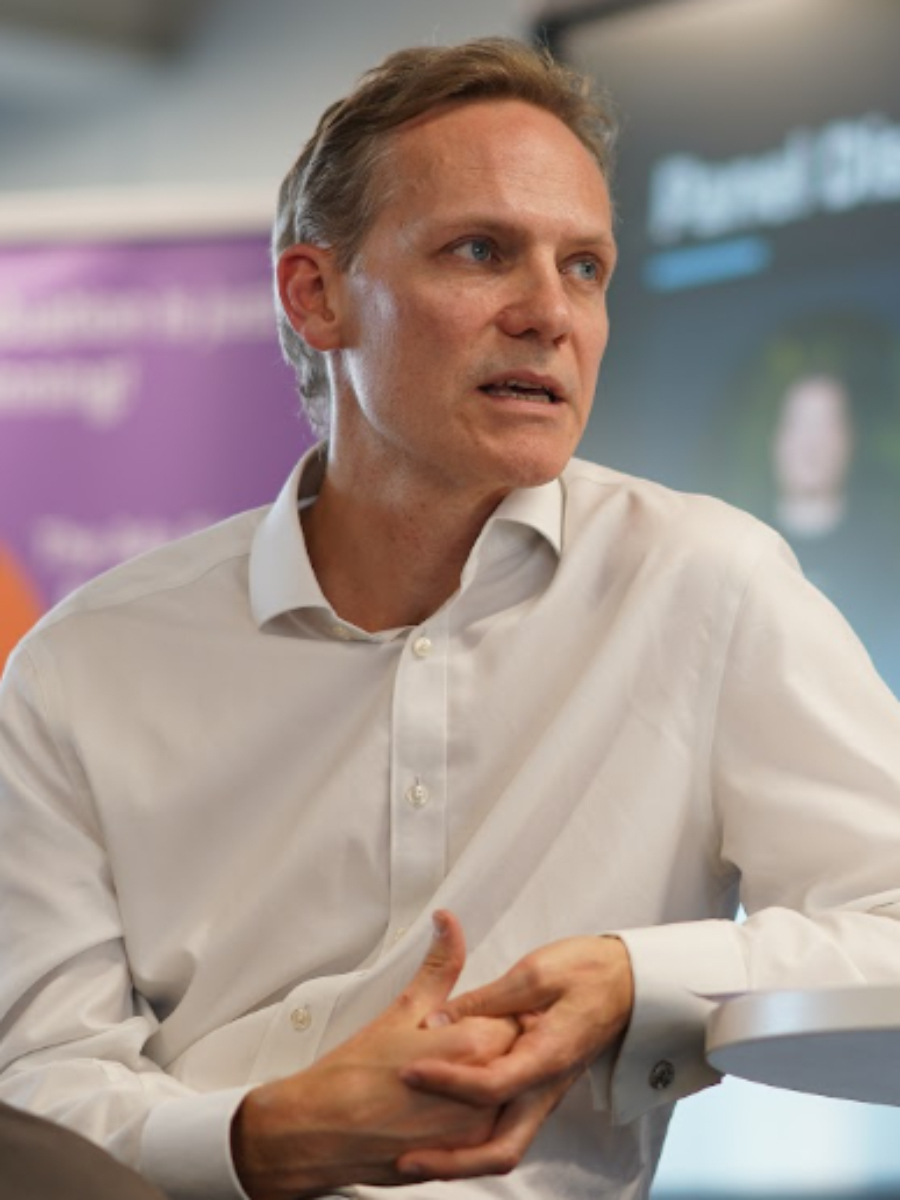 Headshot of Tom Fogden